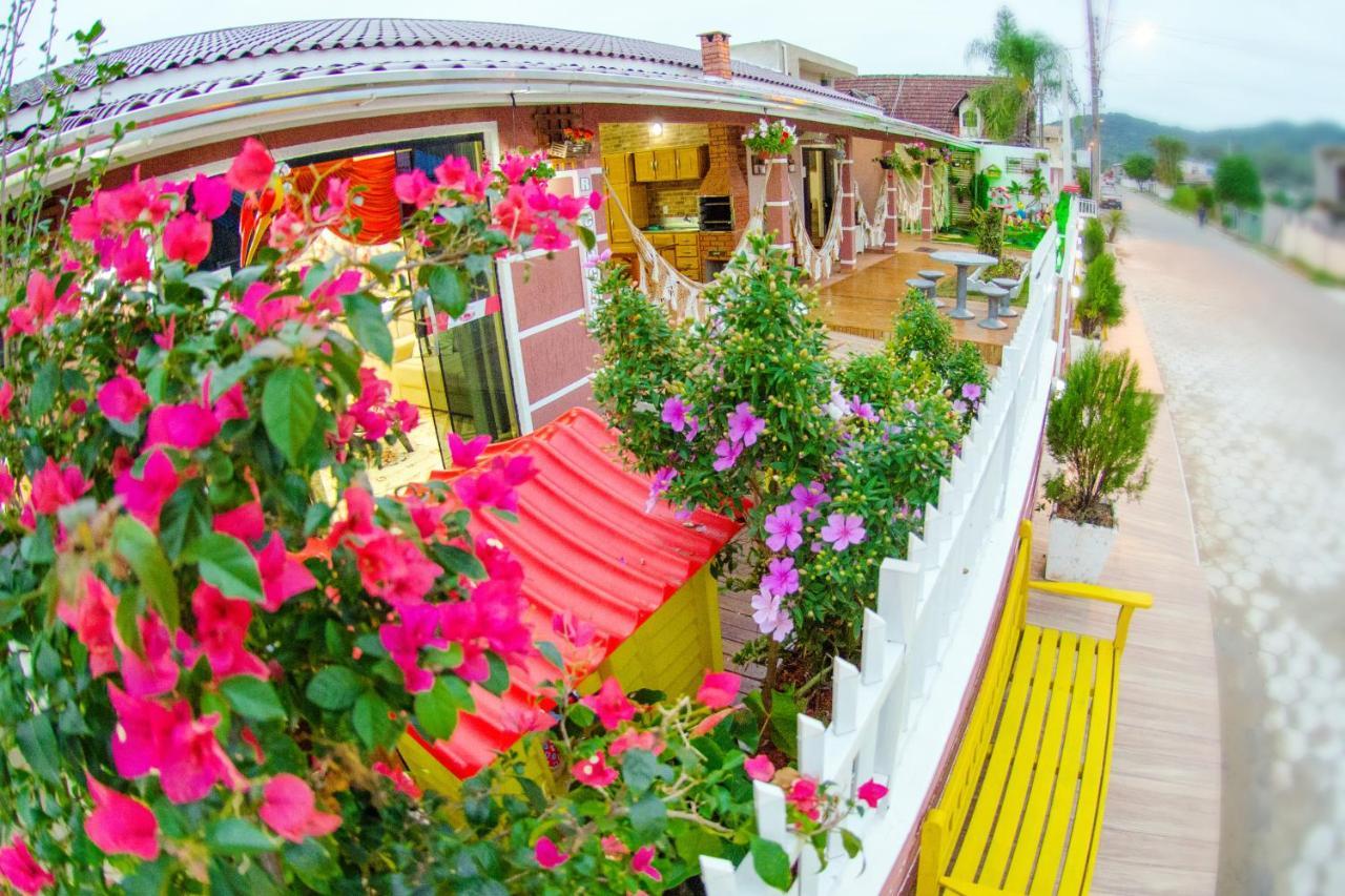 Pousada Cantinho Das Flores Penha  Ngoại thất bức ảnh